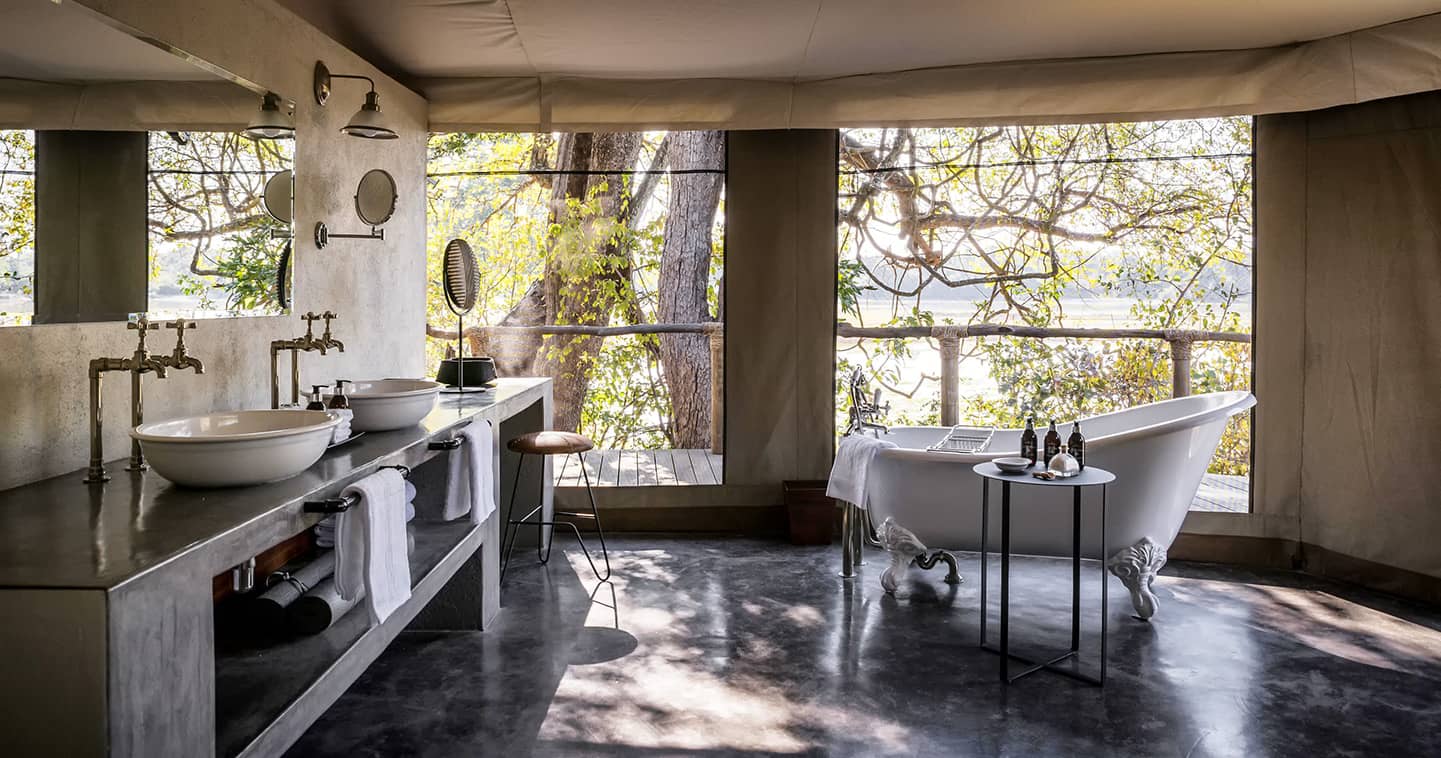 Bathroom at Sungani Lodge