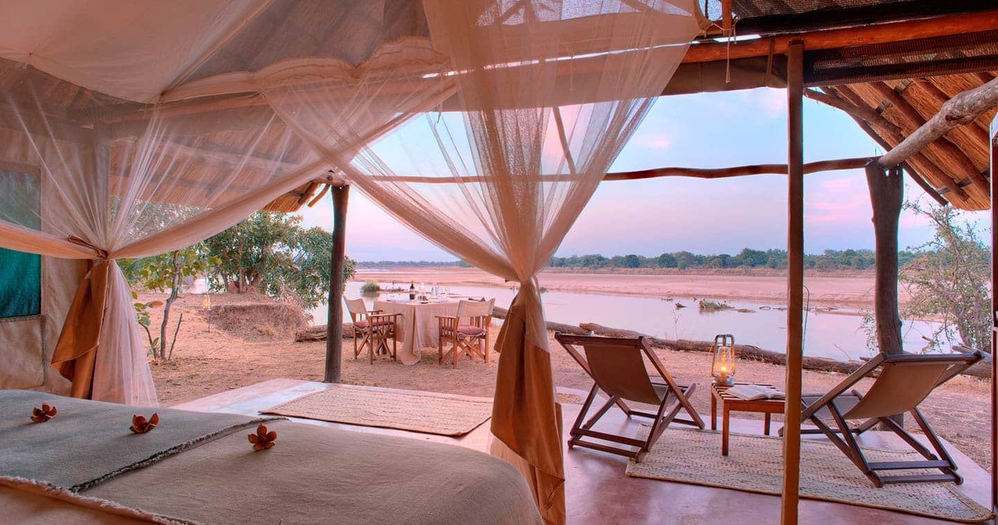 Sleep over in Kakuli Bush Camp for the Ultimate Safari Experience in the South Luangwa National Park